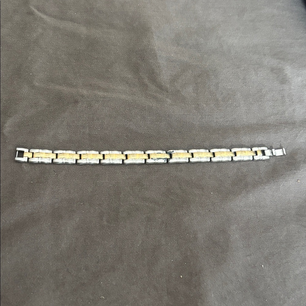 Stainless steel bracelet.